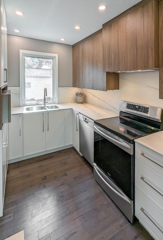 Recessed kitchen lighting and under-cabinet lighting by North Star Electric in Winnipeg, Manitoba